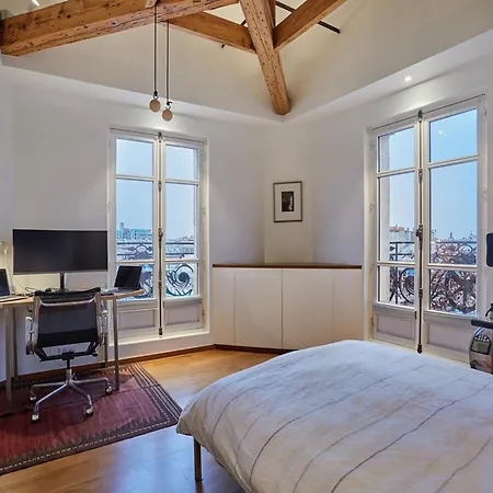 Sublime Center Of Le Marais Apartment
