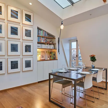 Sublime Center Of Le Marais Appartement Parijs
