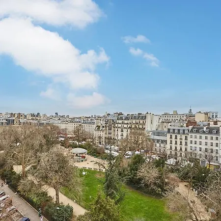 Sublime Center Of Le Marais